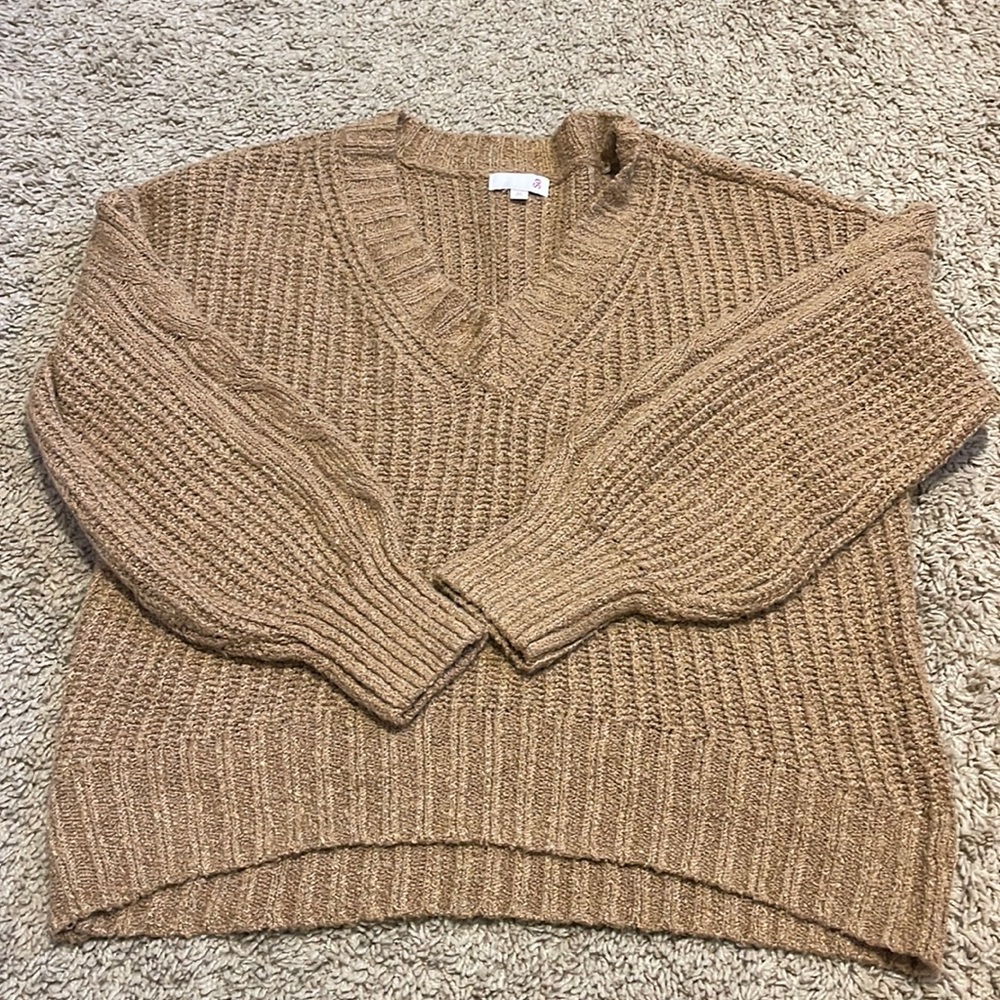 NWOT SO V Neck Sweater